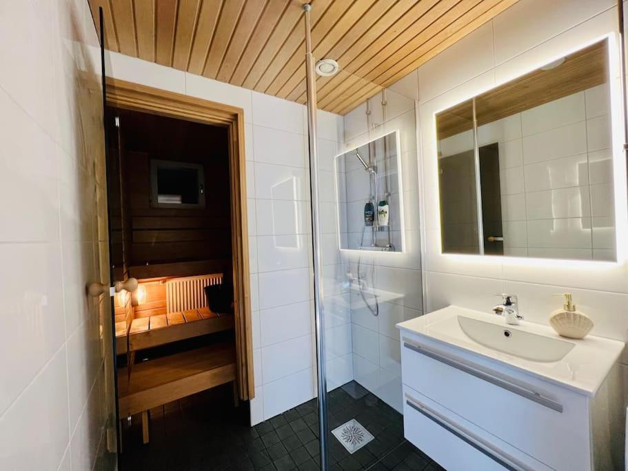 Spacious City Center Apt - Sauna - Self Check In Rovaniemi Luaran gambar