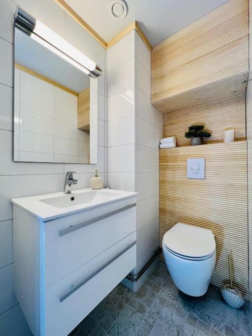 Spacious City Center Apt - Sauna - Self Check In Rovaniemi Luaran gambar